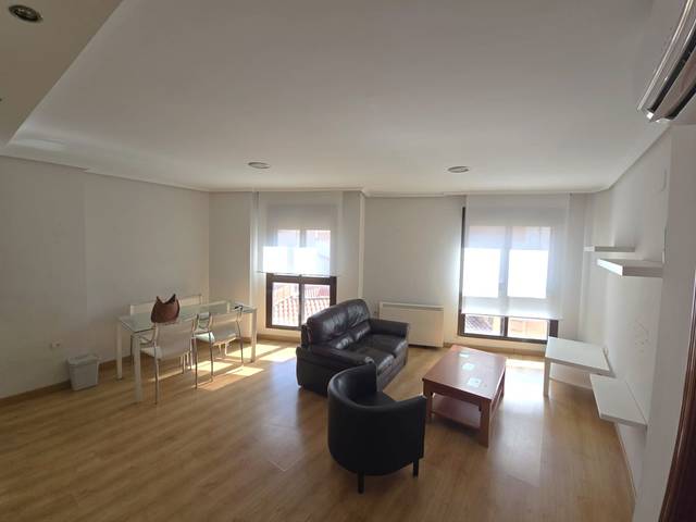 Apartamento en Alquiler en PROFESOR HERNANDEZ PACHECO en Centro