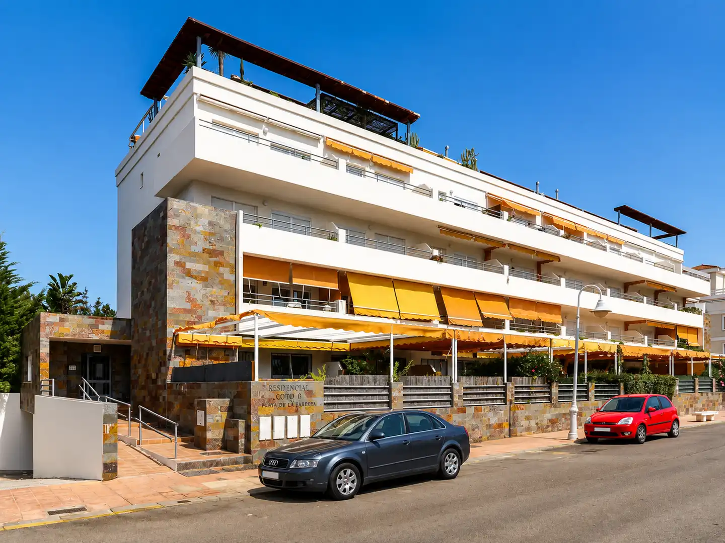 Außenansicht von Wohnung zur Miete in El Portil mit Möbliert