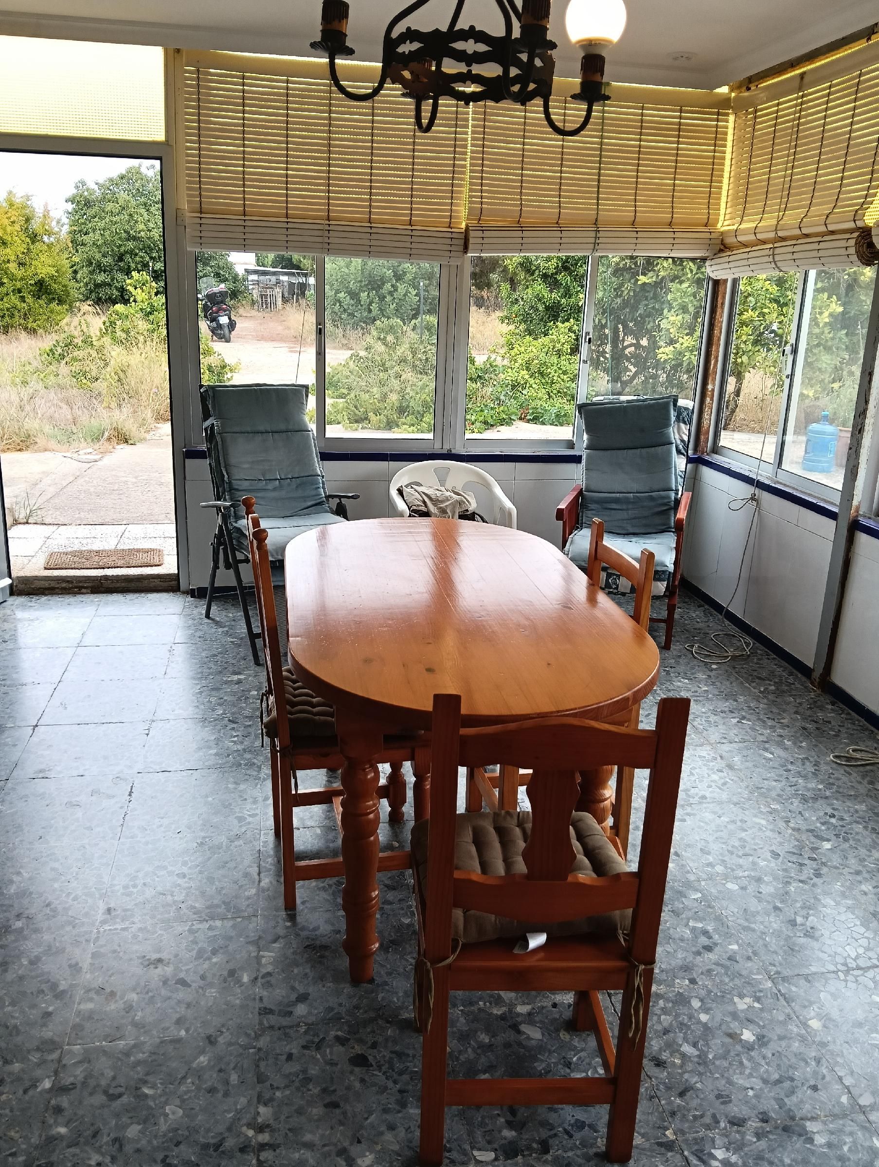 Menjador de Casa o xalet en venda en Chiclana de la Frontera amb Aire condicionat, Jardí privat i Piscina