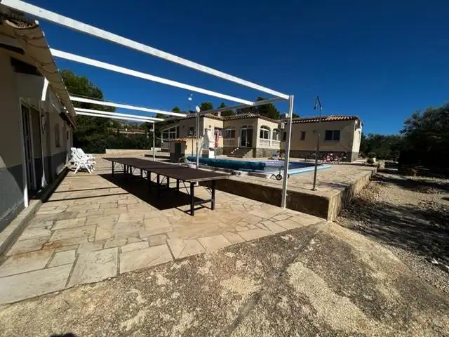 Detached house with pool for sale in del Centre, imagen 2