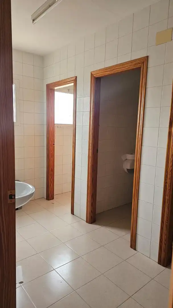 Baño de Nave industrial de alquiler en Elche / Elx