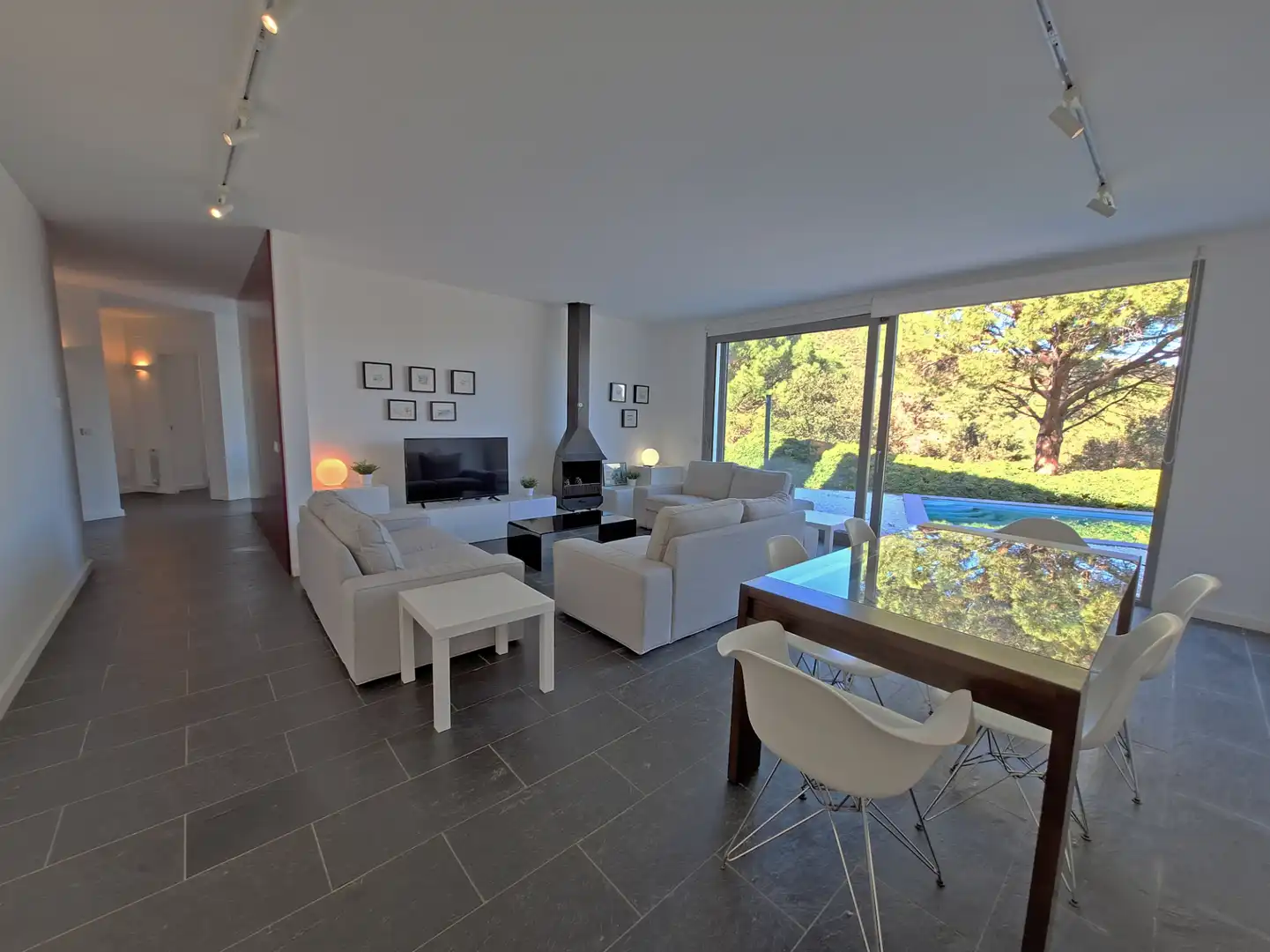 Sala d'estar de Casa o xalet en venda en La Selva de Mar amb Jardí privat, Terrassa i Piscina