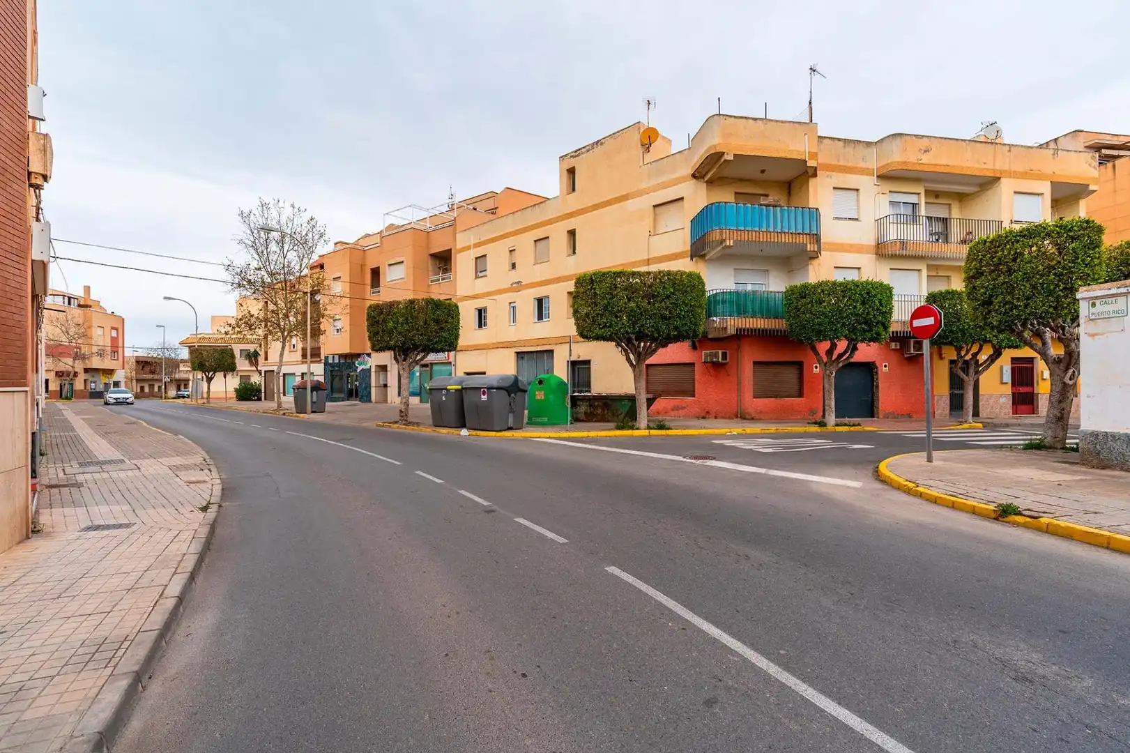 Vista exterior de Pis en venda en El Ejido