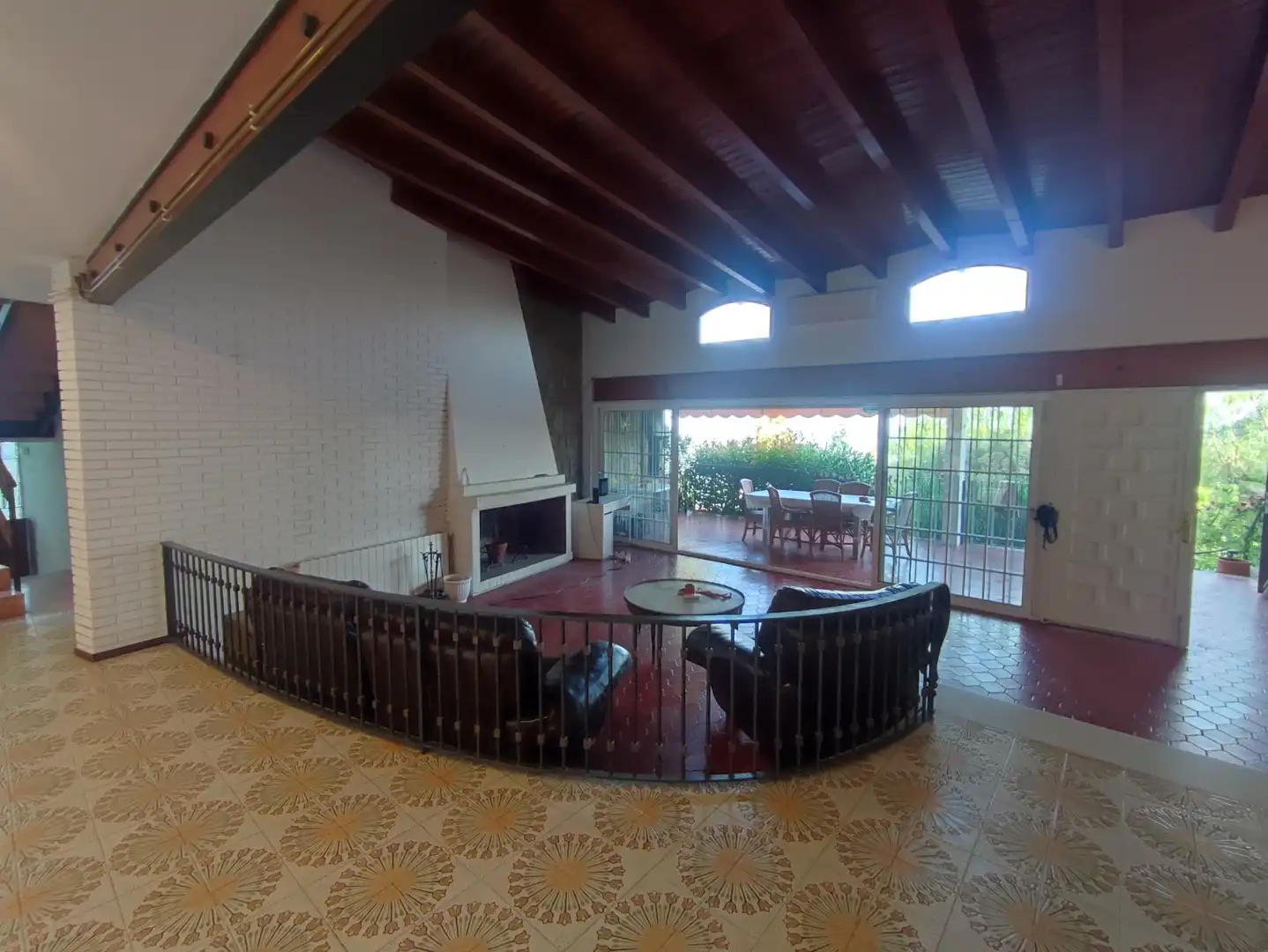 Sala d'estar de Casa o xalet en venda en Pallejà amb Aire condicionat, Calefacció i Jardí privat