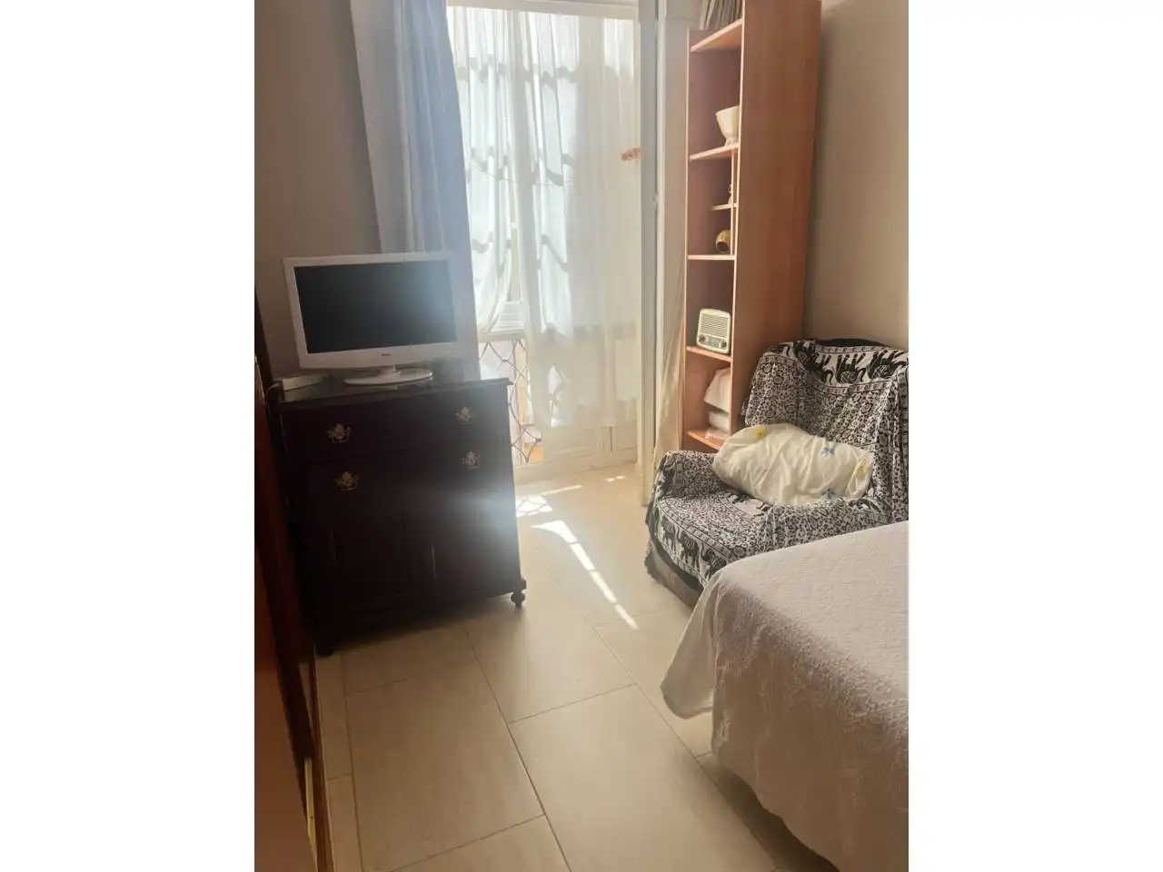 Flat with terrace for sale in Calle Isabel ´La Católica´, imagen 6
