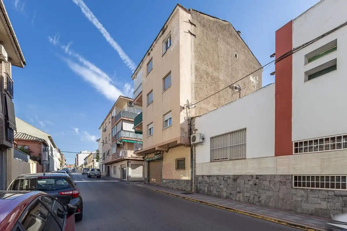 Vista exterior de Piso en venta en Atarfe
