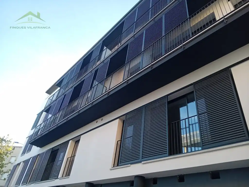Vista exterior de Pis en venda en Vilafranca del Penedès