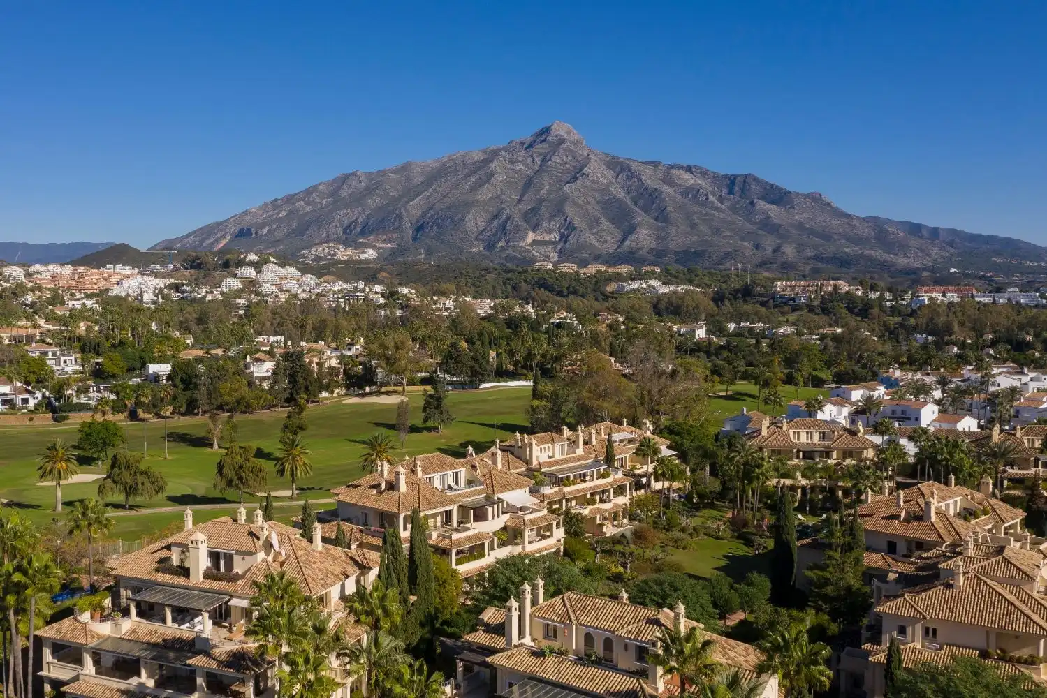 Penthouse with pool for sale in Nueva Andalucía, imagen 14