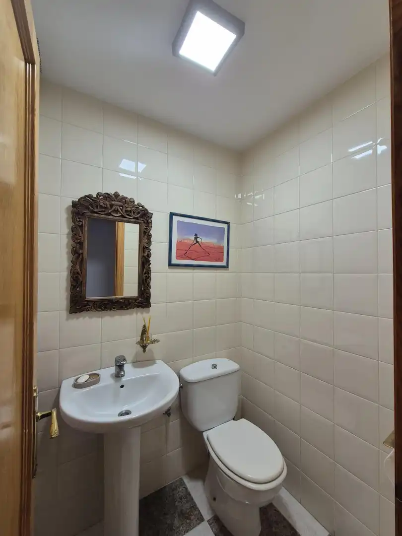 Baño de Casa adosada en venta en Almuñécar con Terraza, Balcón y Piscina comunitaria