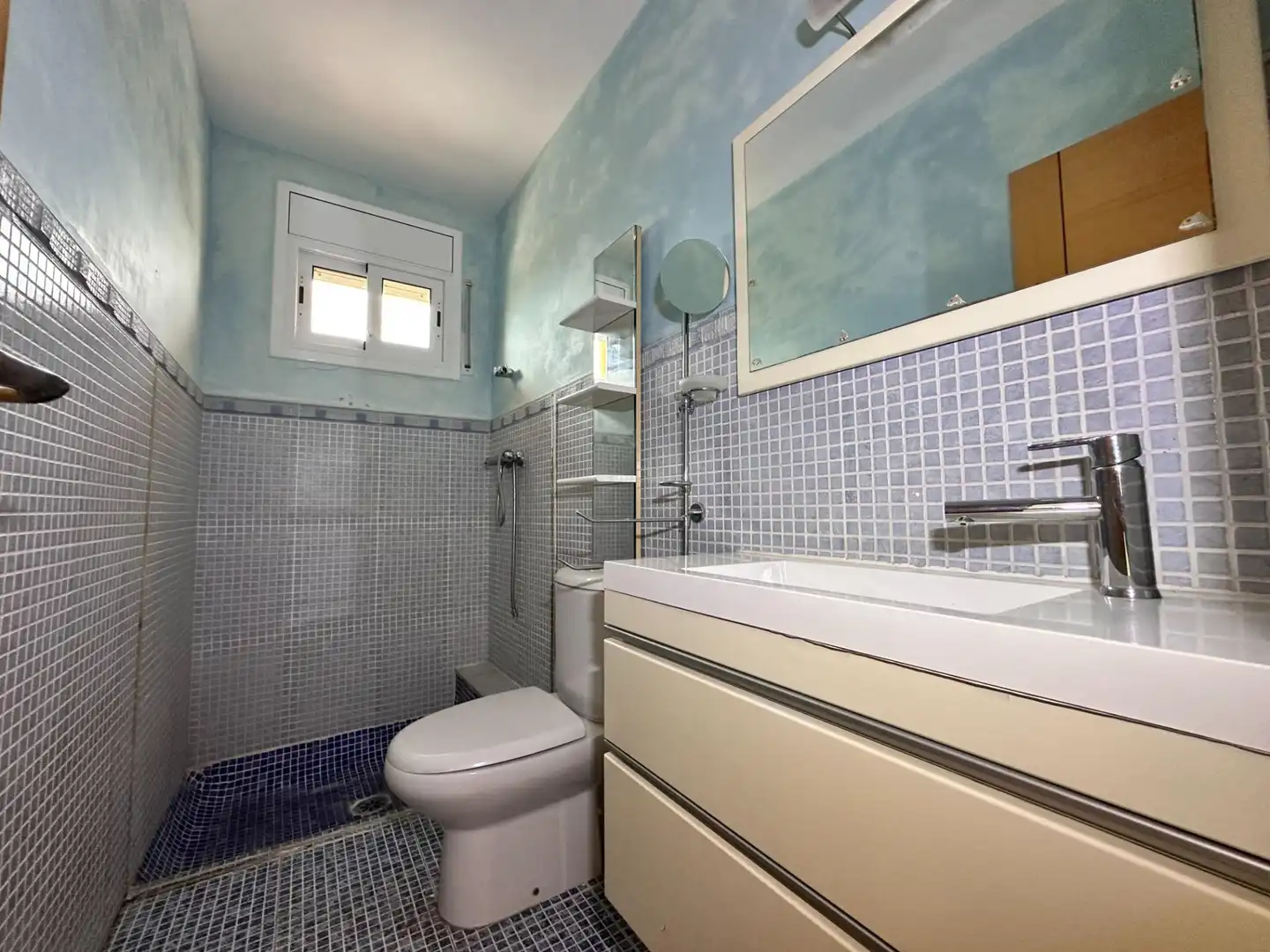 Baño de Casa o chalet en venta en La Bisbal del Penedès con Parquet