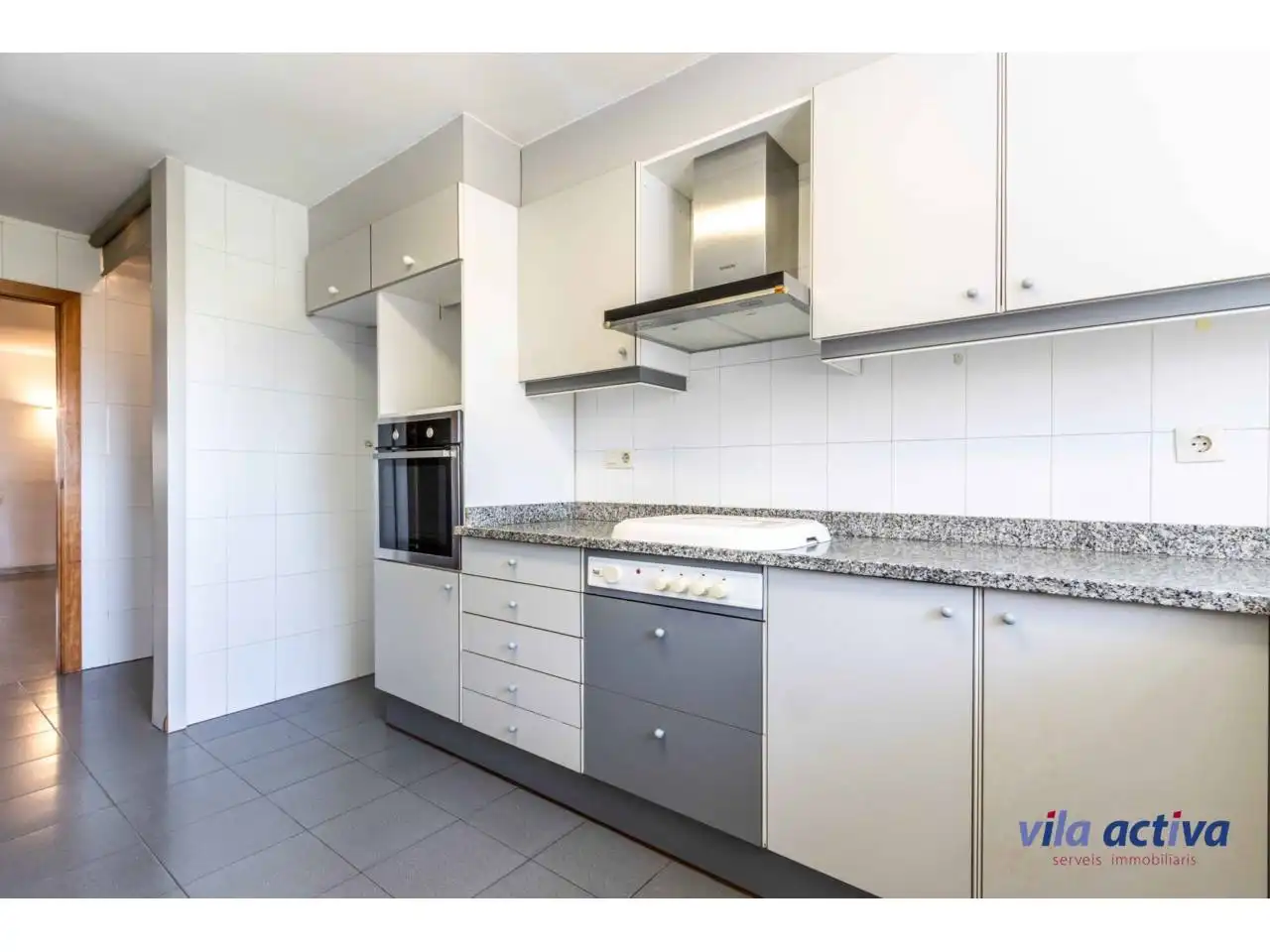 Cocina de Dúplex en venta en Terrassa con Aire acondicionado, Calefacción y Terraza