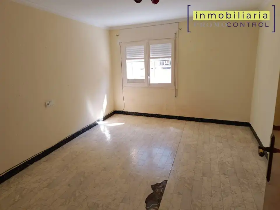 Schlafzimmer von Einfamilien-Reihenhaus zum Verkauf in San Mateo de Gállego mit Terrasse, Möbliert und Mikrowelle