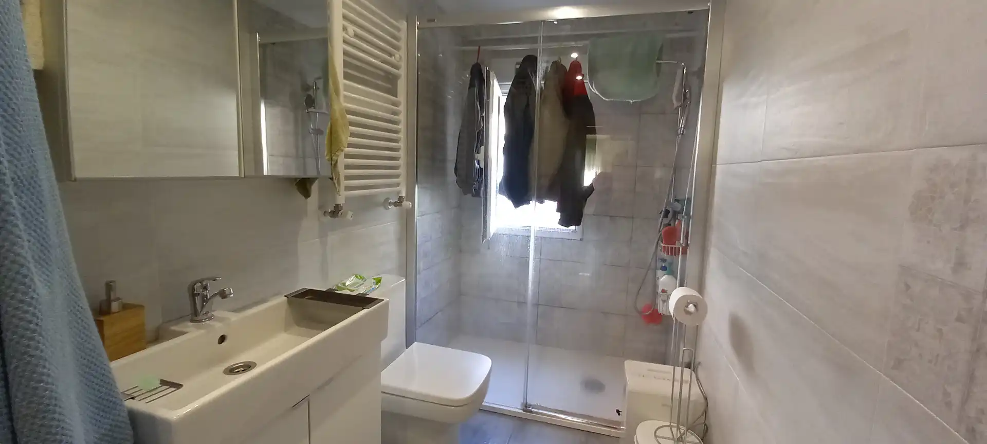 Bathroom of Flat for sale in Castrillón  with Heating, Storage room and Oven