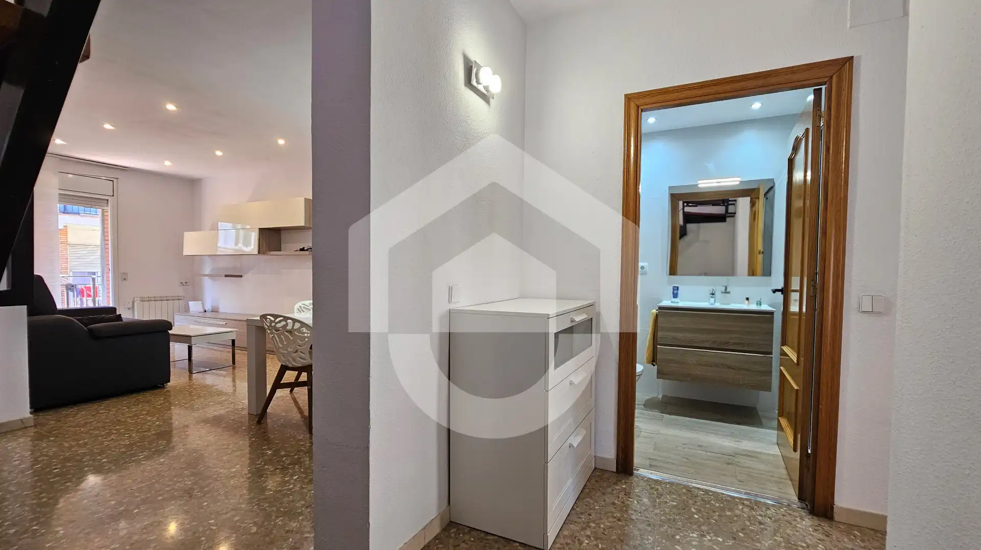 Cuina de Pis en venda en Barcelona amb Aire condicionat, Terrassa i Moblat