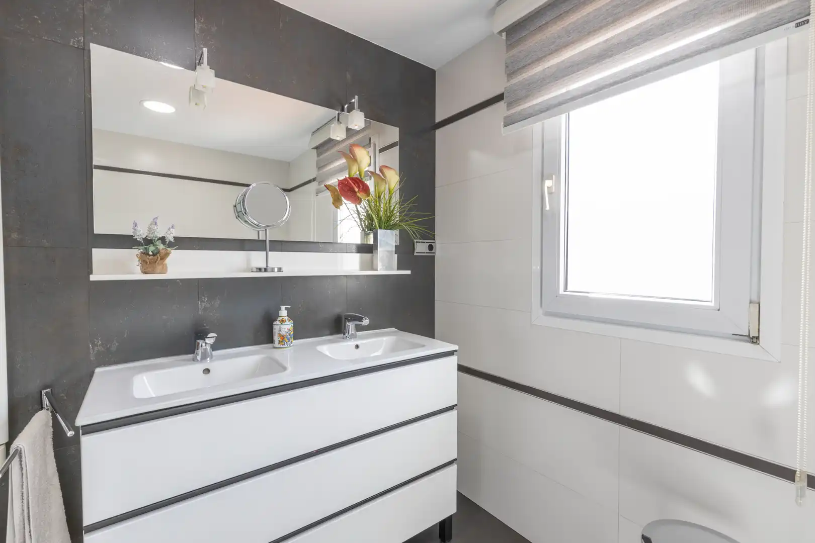 Baño de Casa adosada en venta en Maracena con Amueblado