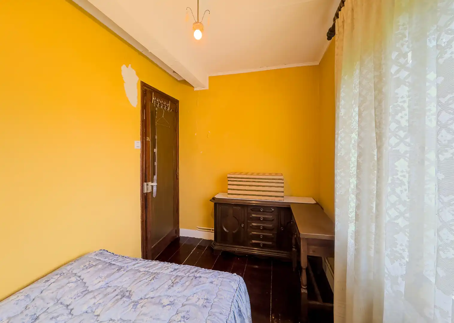 Habitación de Finca rústica en venta en A Pontenova   con Amueblado