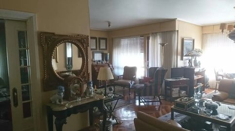Foto 2 de Piso en venta en Las Arenas, Getxo