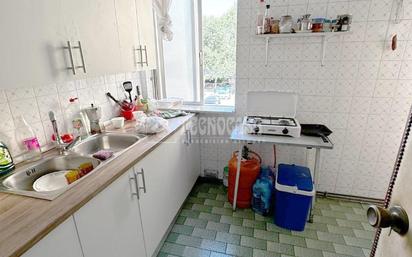 Kitchen of Flat for sale in  Granada Capital  with Balcony