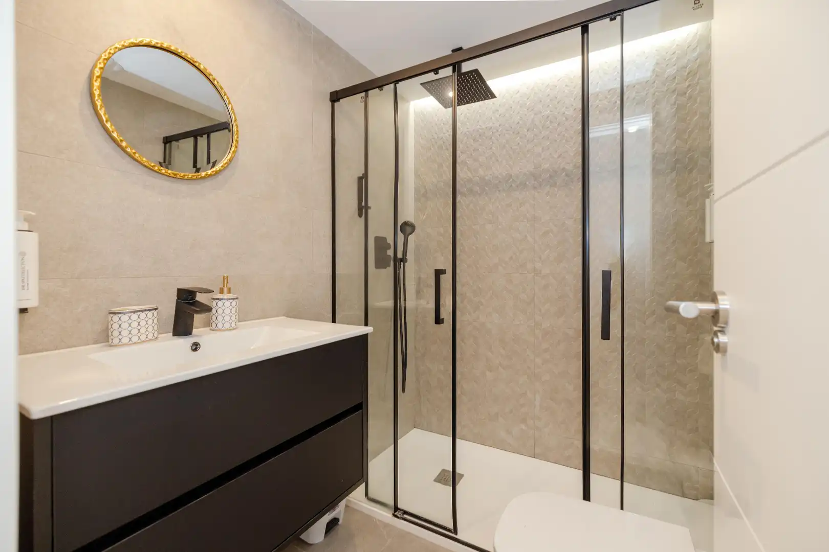 Apartments for sale in Calle Ferrándiz, Gibralfaro