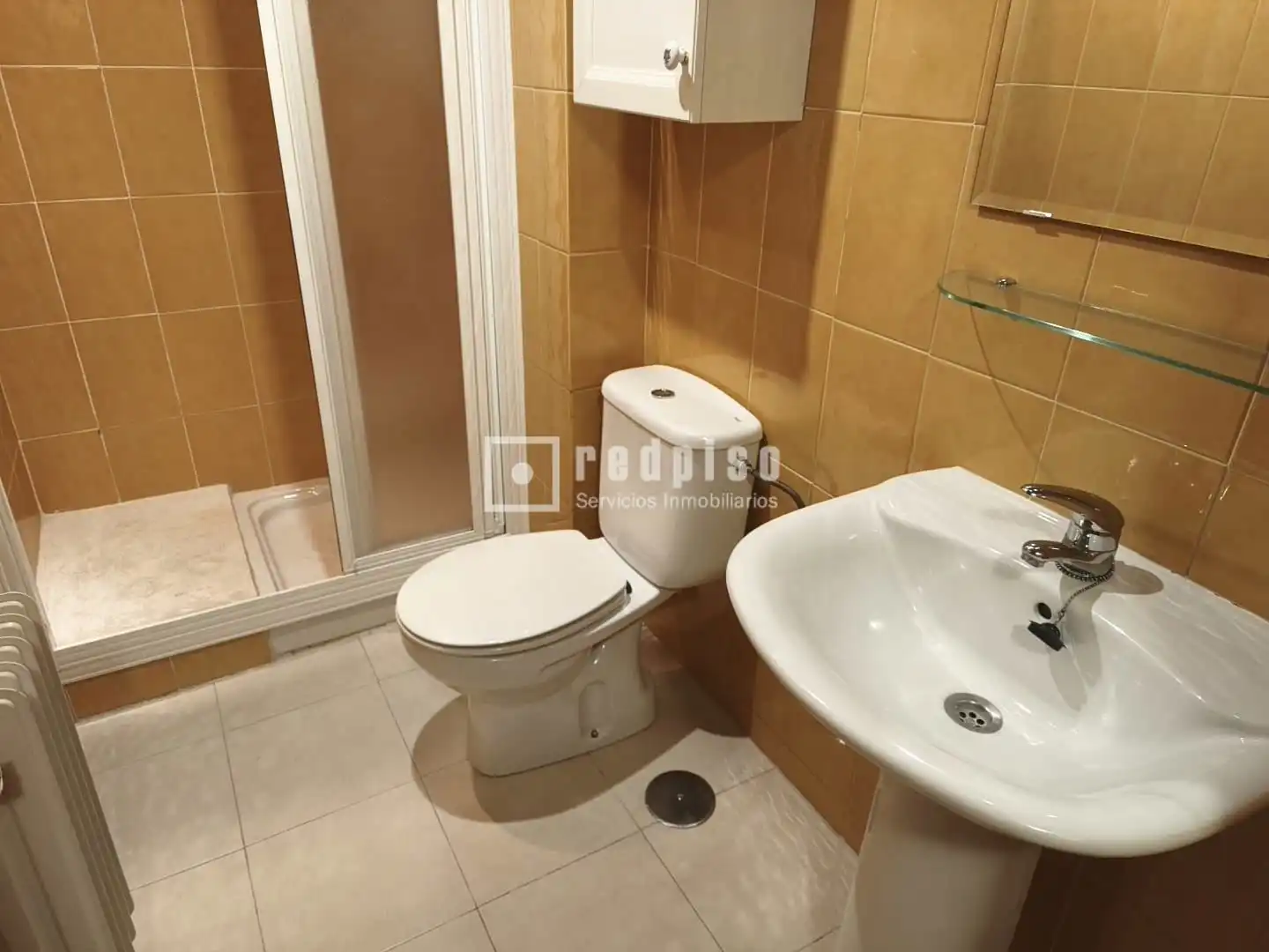 Badezimmer von Wohnung zur Miete in Hortaleza