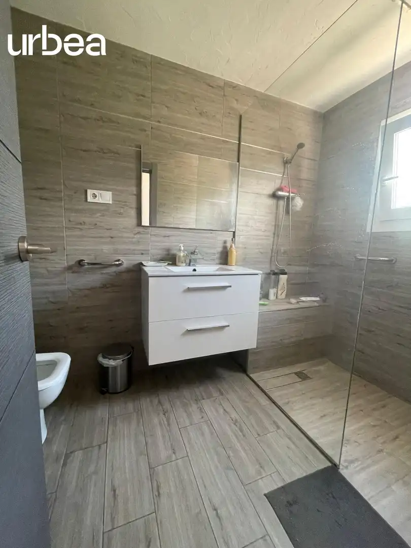 Baño de Finca rústica de alquiler en Málaga con Calefacción, Jardín privado y Terraza
