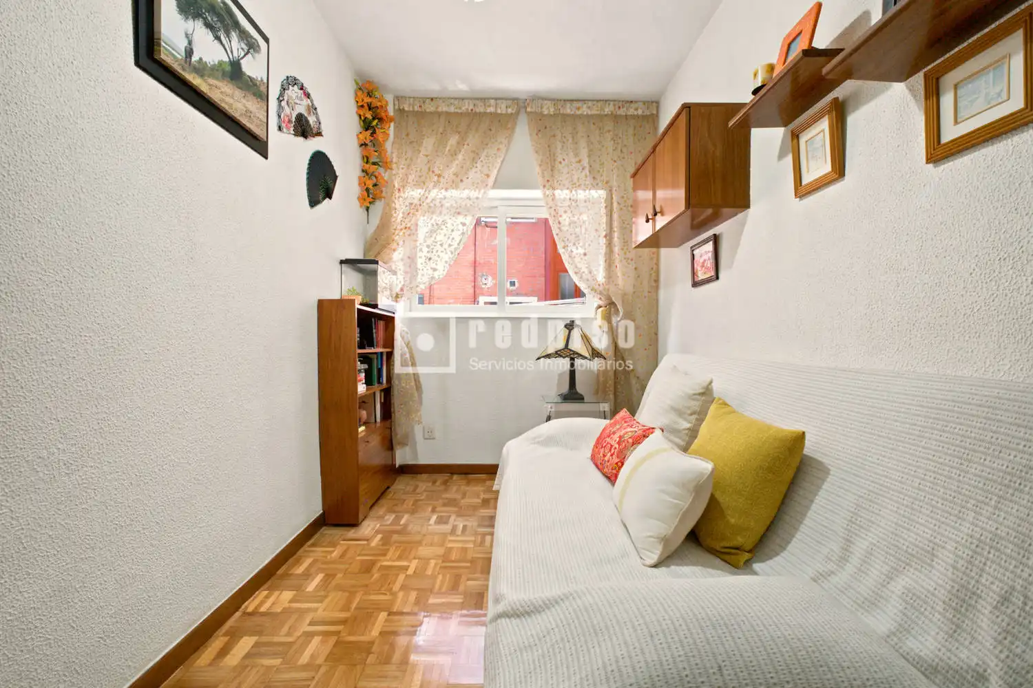 Bedroom of Flat for sale in Madrid  with Heating, Private garden and Parquet flooring