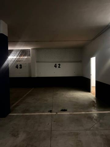 Garaje en Alquiler en Calle Villafria, 13 en San Lázaro - Otero - Villafría