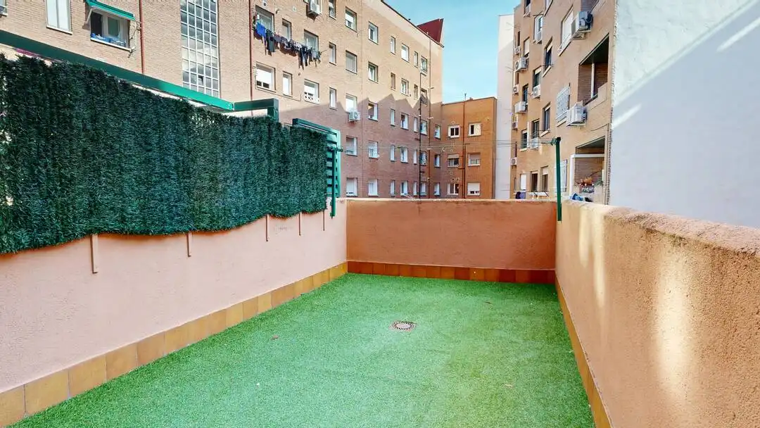 Terrassa de Pis de lloguer en Madrid amb Calefacció i Terrassa