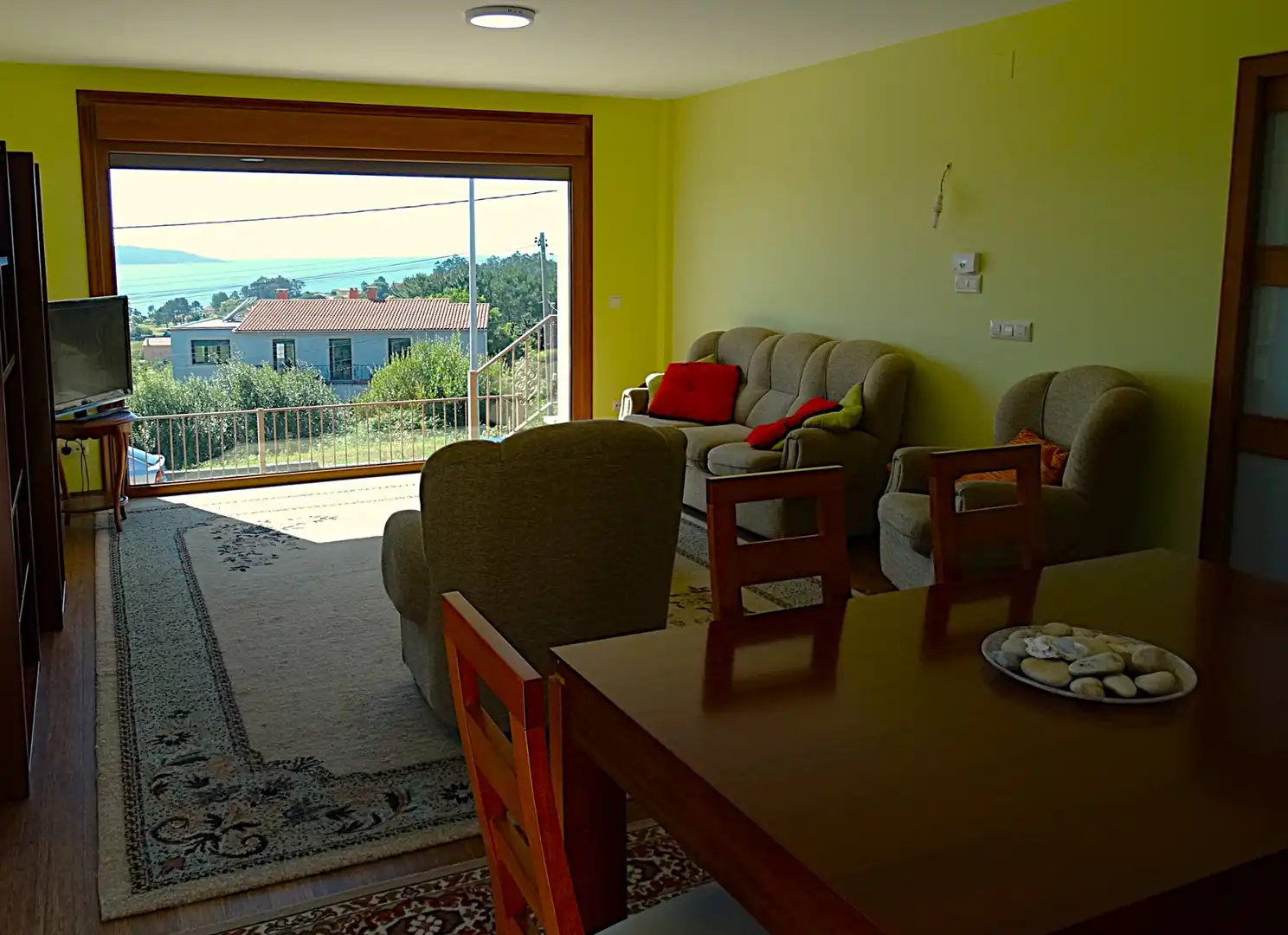 Sala d'estar de Casa o xalet en venda en Miño amb Calefacció, Parquet i Terrassa