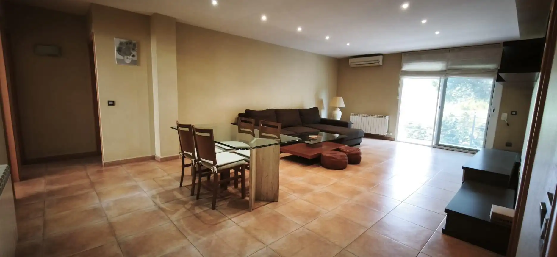 Sala de estar de Edificio en venta en Argentona