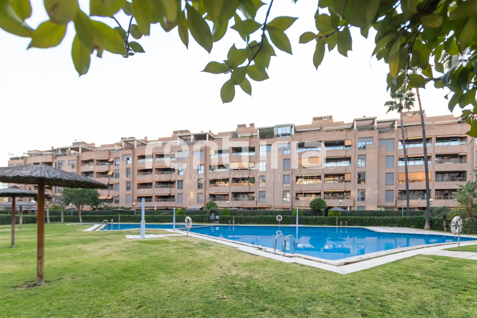Vista exterior de Piso en venta en Valencia con Aire acondicionado, Calefacción y Jardín privado