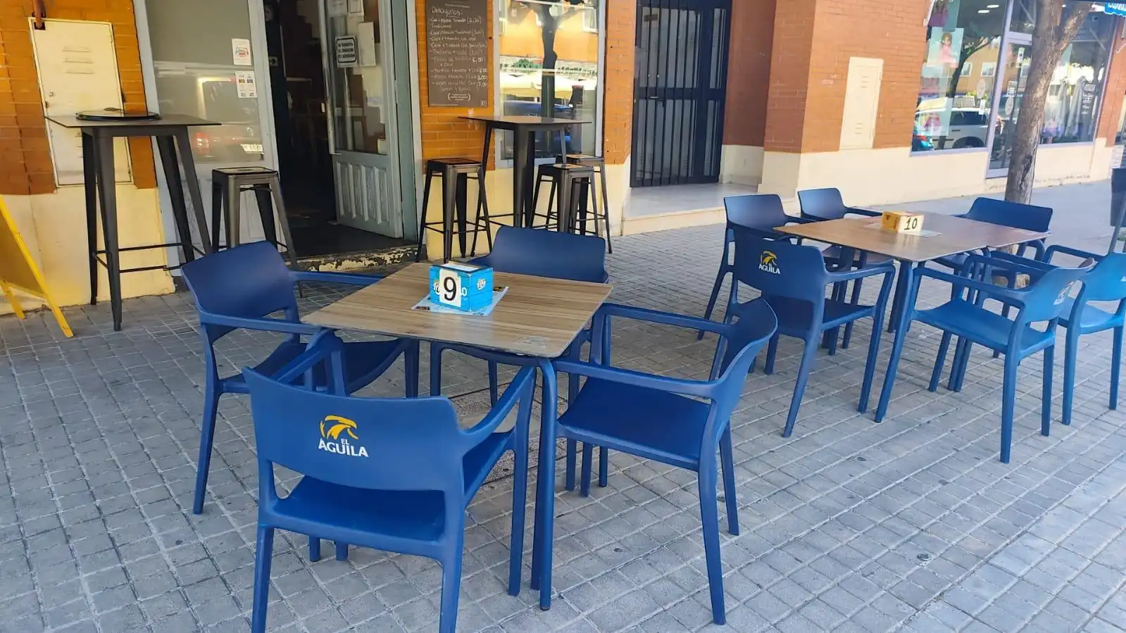 Terraza de Local de alquiler en Velilla de San Antonio