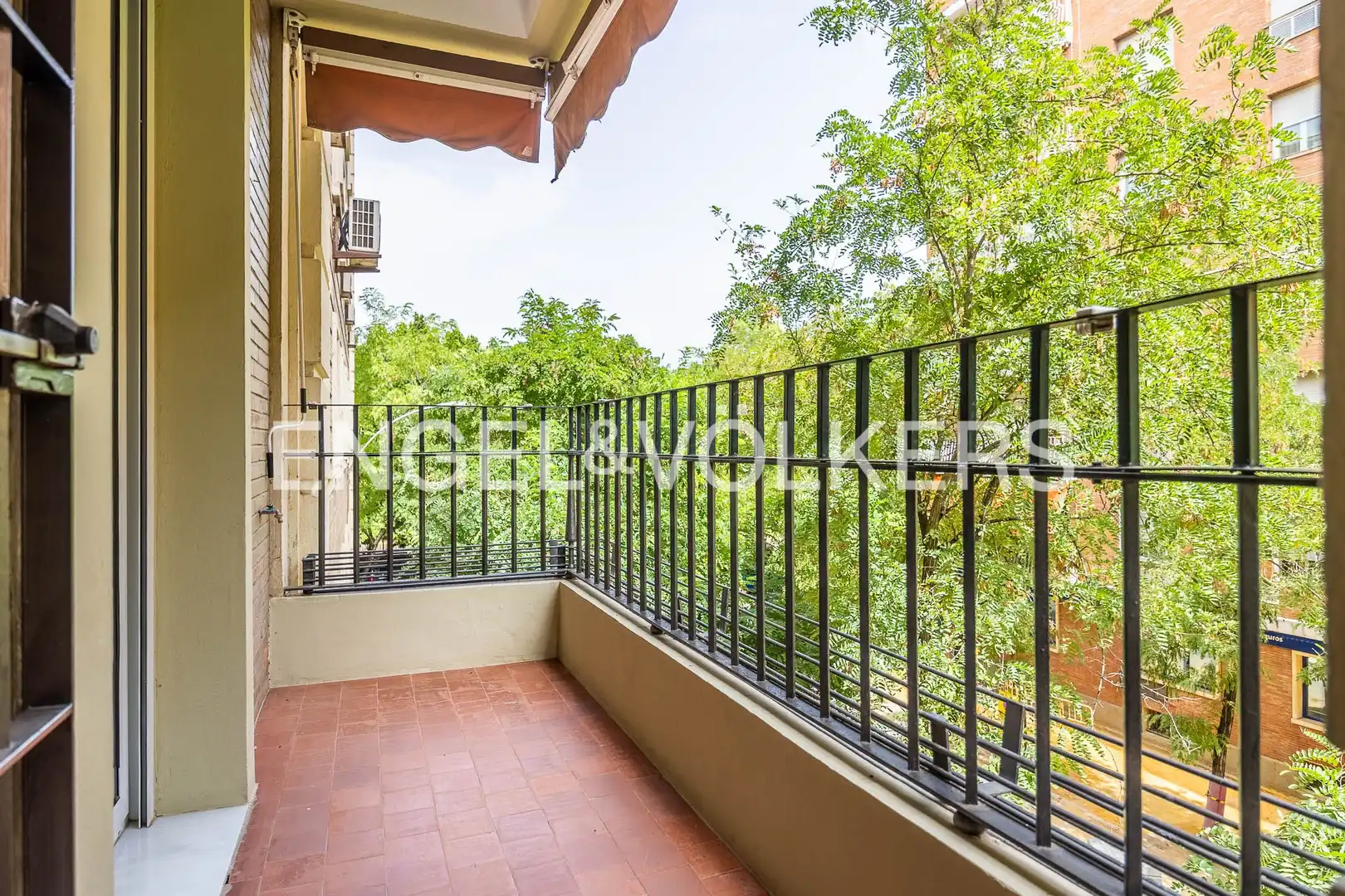 Terrasse von Wohnung zur Miete in Sevilla mit Klimaanlage, Heizung und Parkett