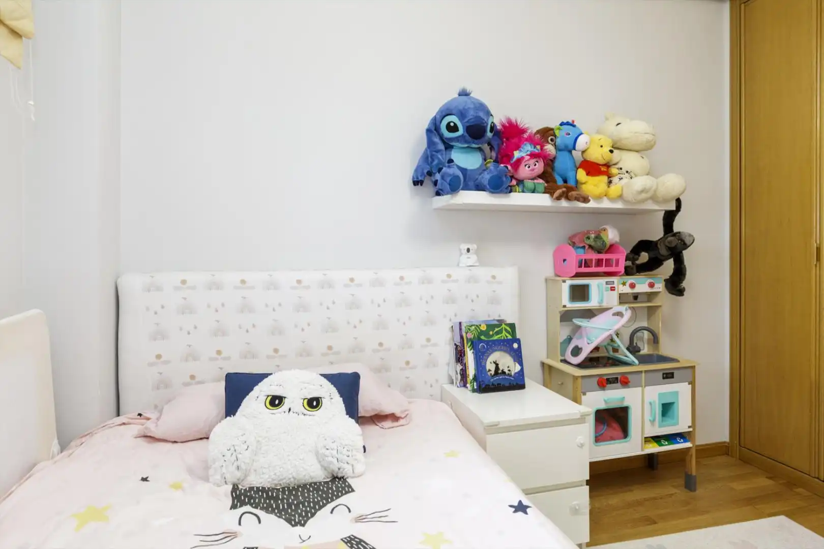 Bedroom of Flat for sale in Zaragoza  with Terrace, Storage room and Swimming Pool