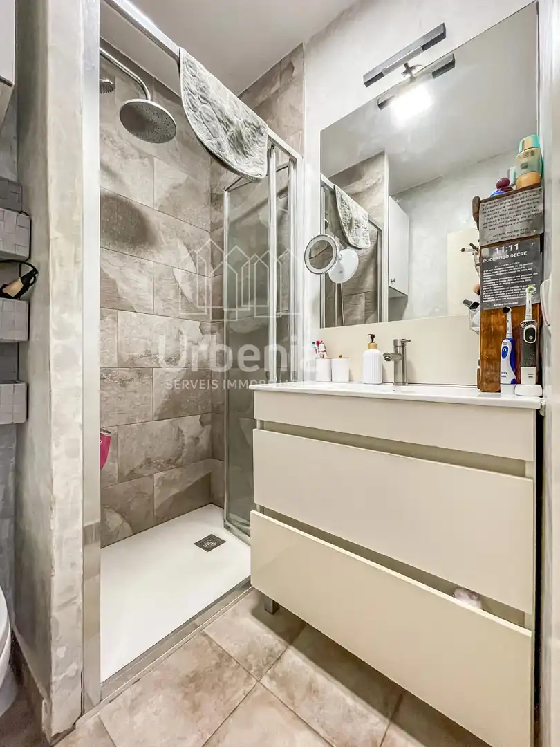 Bathroom of Flat for sale in Pineda de Mar  with Terrace