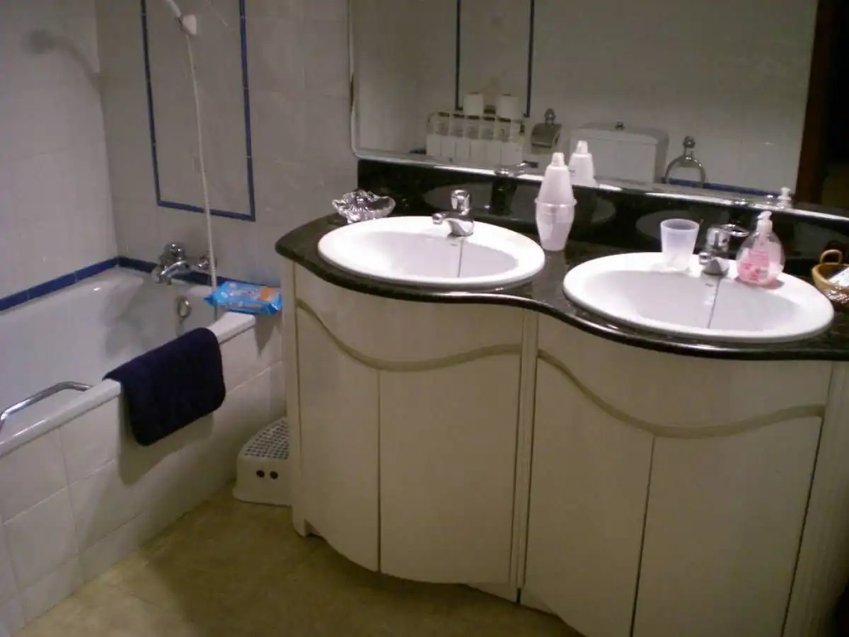 Baño de Casa o chalet en venta en Sant Salvador de Guardiola con Calefacción, Terraza y Piscina