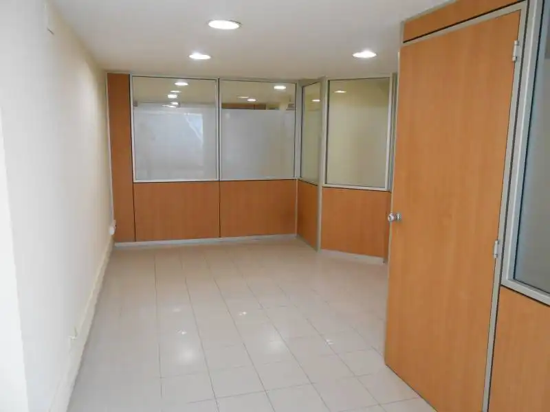 Ufficio in affitto a Centre