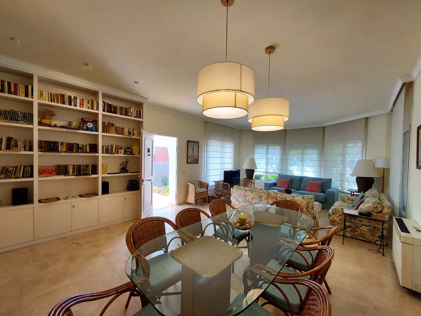 Living room of Houses for sale in El Vendrell  with Air Conditioner, Heating and Private garden