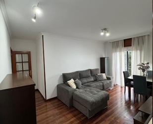 Sala d'estar de Apartament en venda en Ribeira amb Calefacció, Traster i Moblat