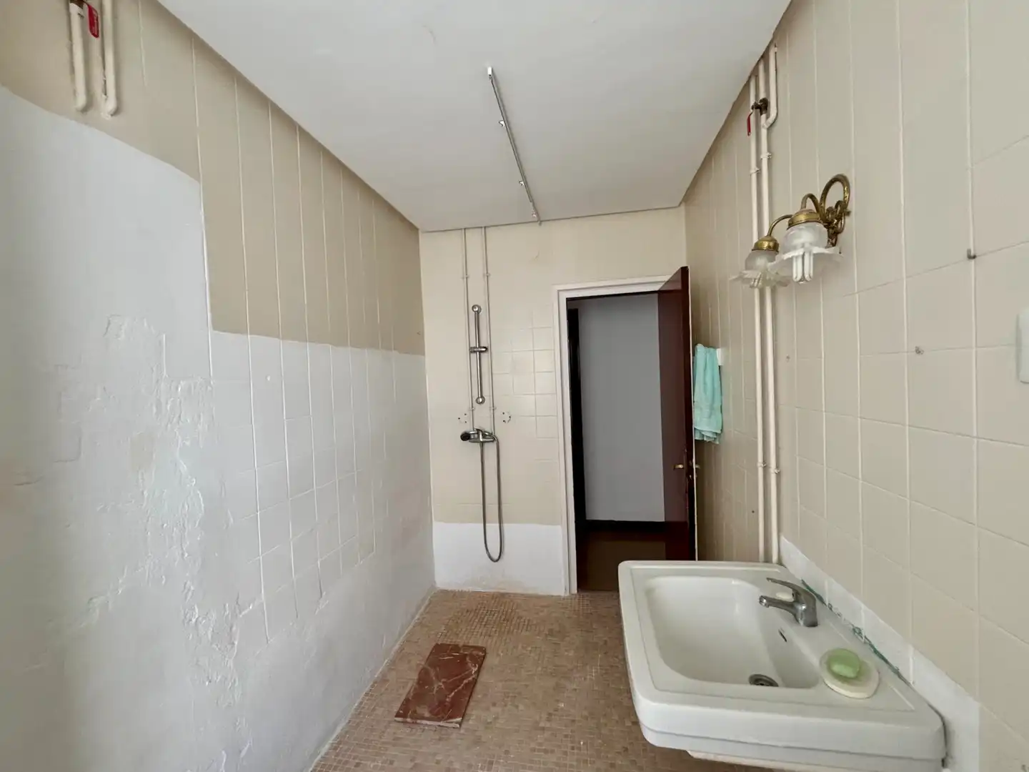 Baño de Piso en venta en Málaga con Terraza y Balcón