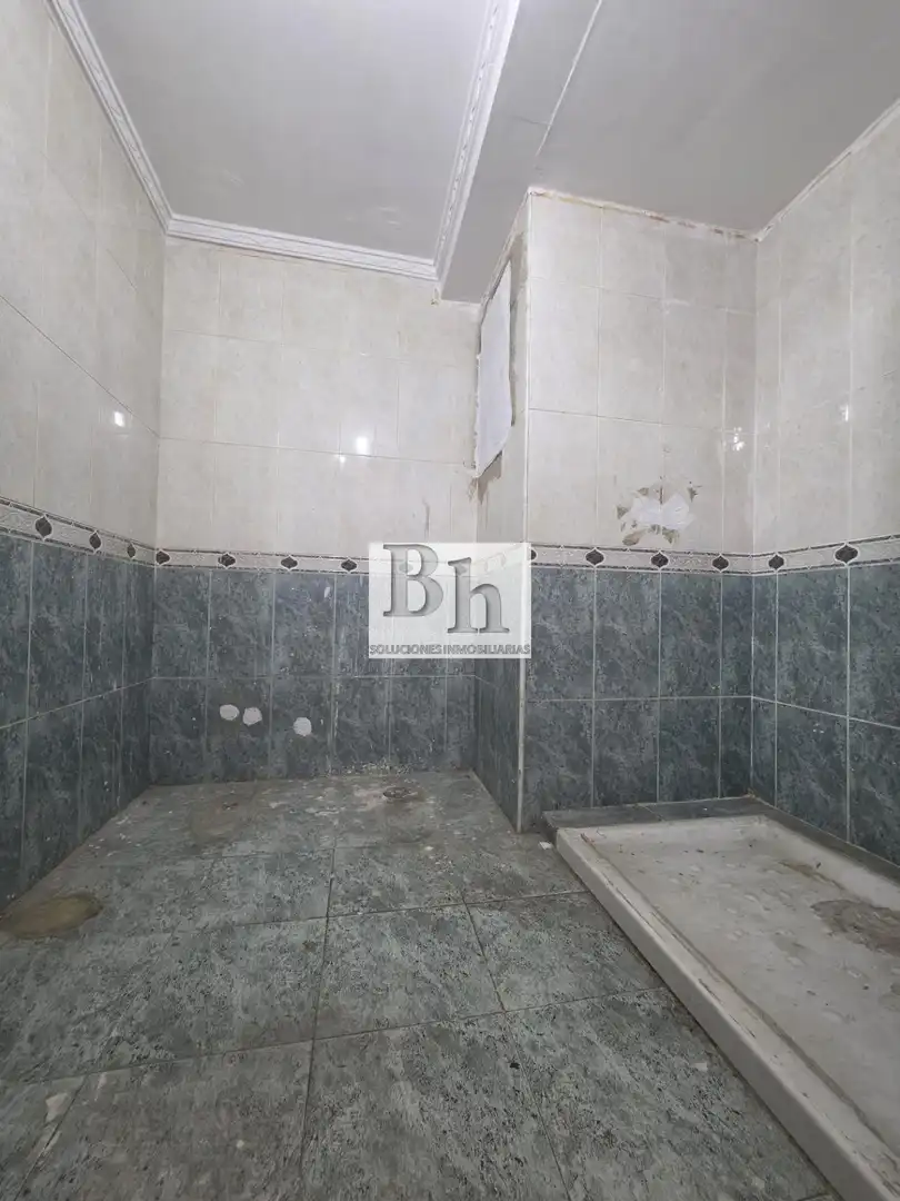 Bany de Pis en venda en Málaga