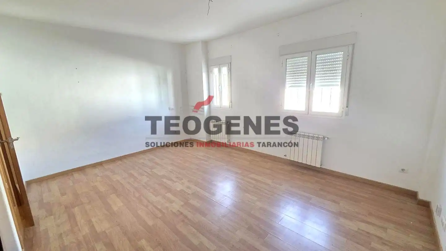 Habitación de Planta baja en venta en Tarancón con Trastero