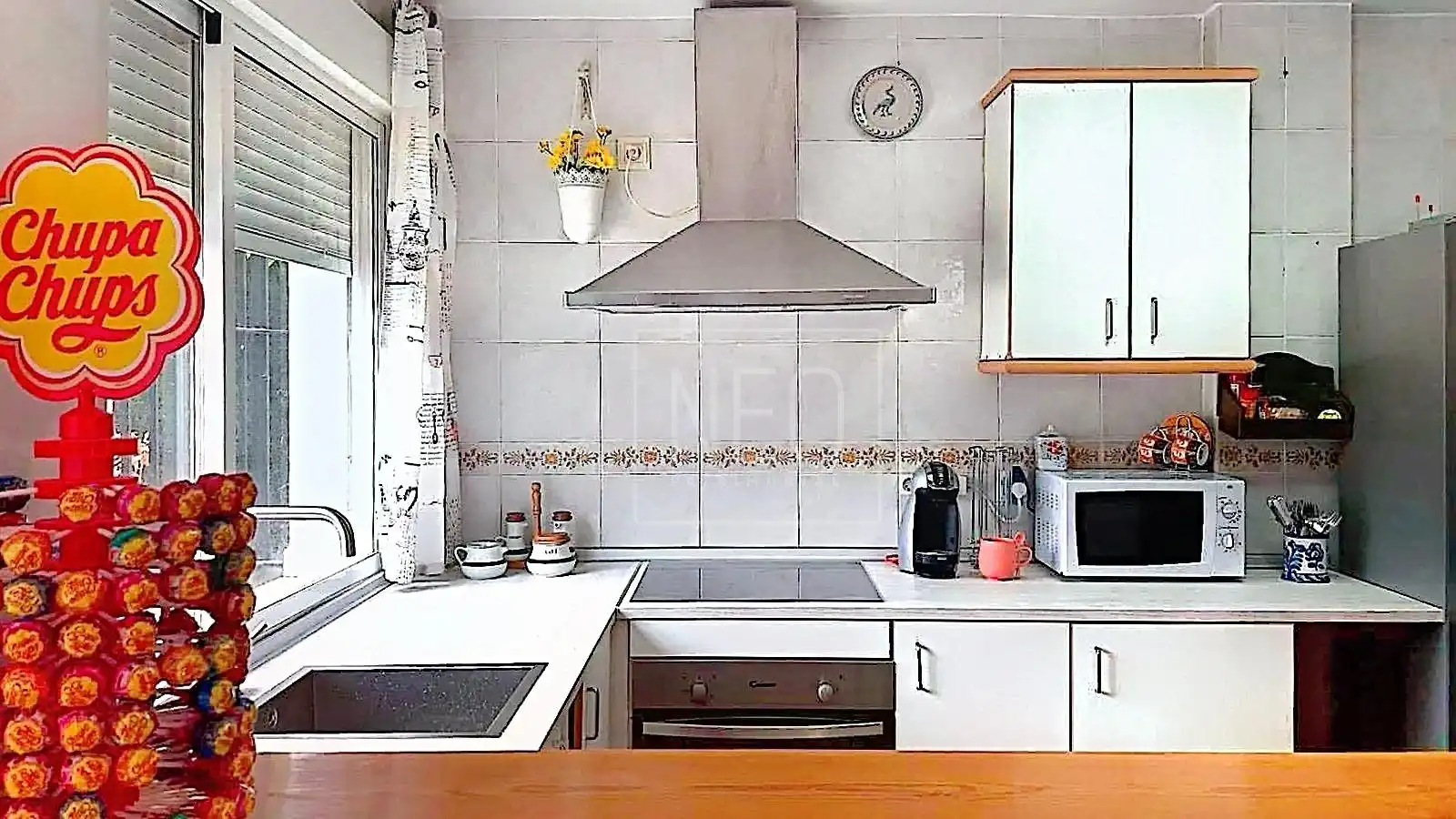 Cocina de Casa o chalet en venta en Cúllar Vega con Aire acondicionado, Calefacción y Jardín privado