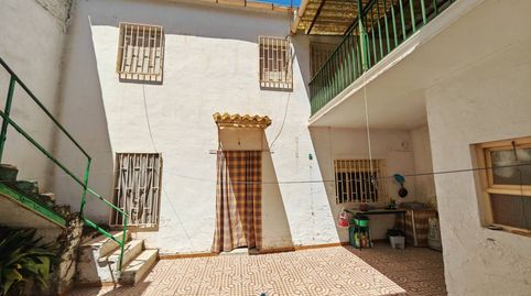 CASA EN HUÉTOR TAJAR CON PATIO