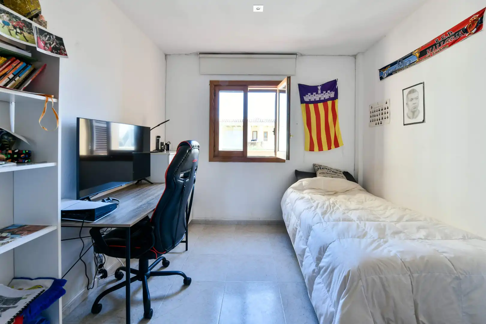 Bedroom of Detached homes for sale in Alcúdia  with Air Conditioner, Terrace and Balcony