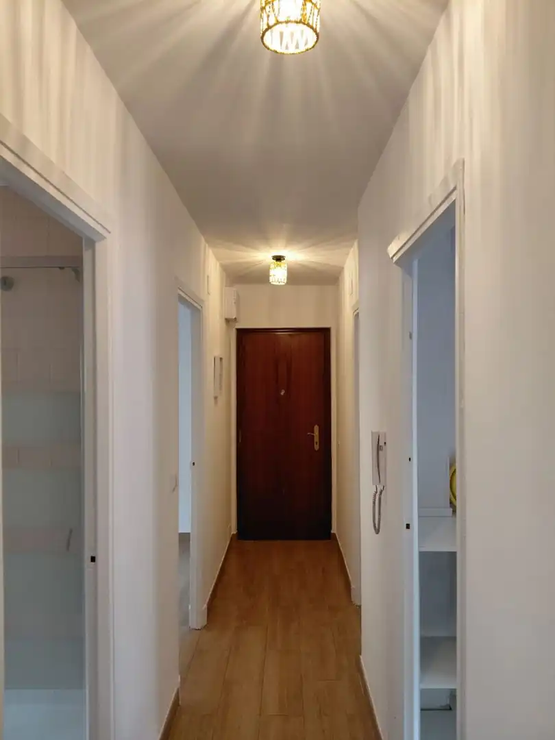 Wohnung zum Verkauf in Belmonte de Miranda mit Heizung, Terrasse und Schwimmbad
