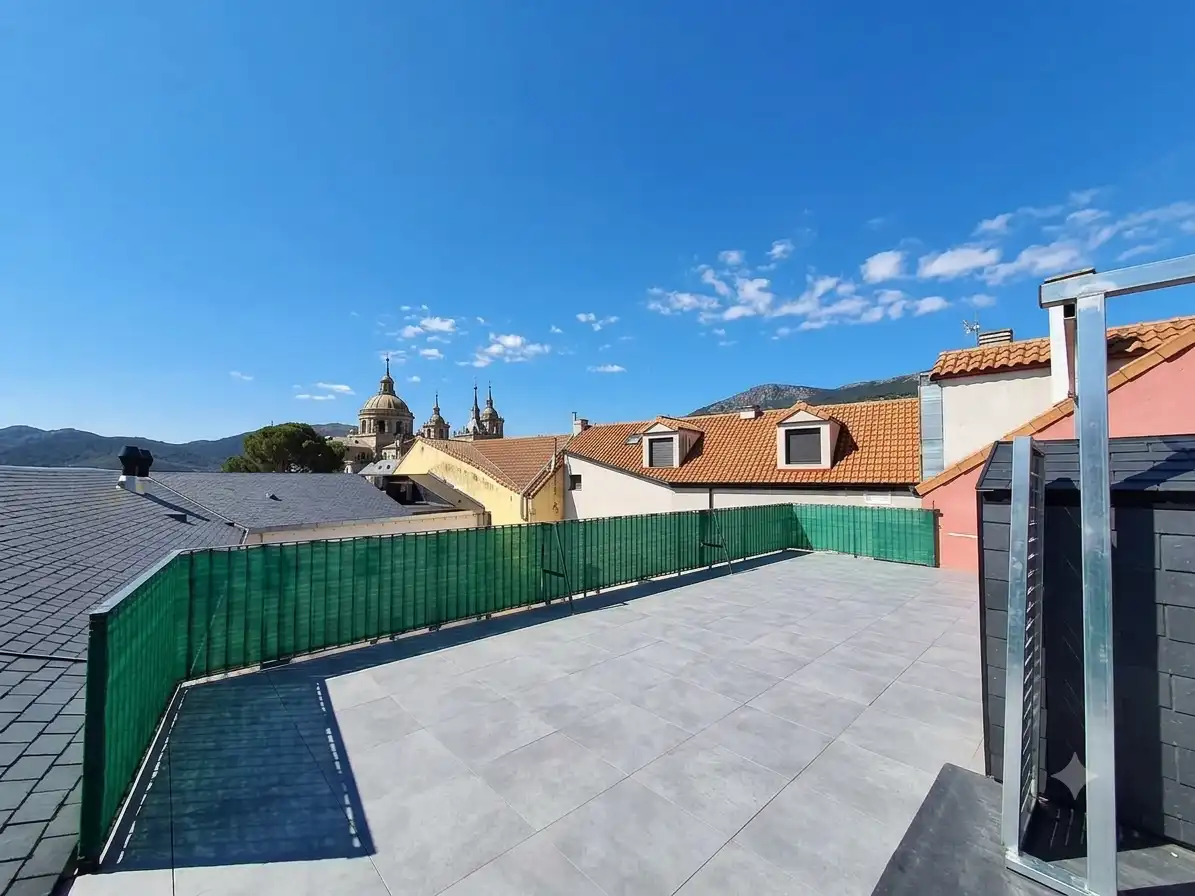 Terrassa de Pis de lloguer en San Lorenzo de El Escorial amb Calefacció, Terrassa i Forn
