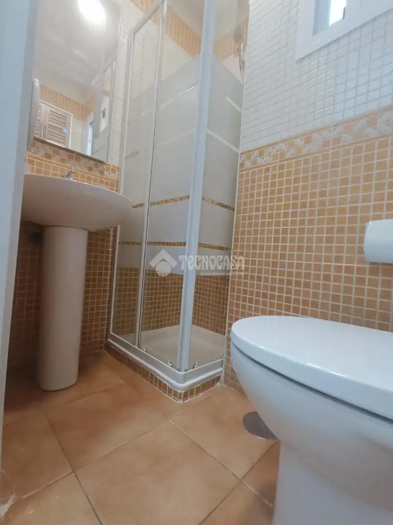 Baño de Piso en venta en Sevilla