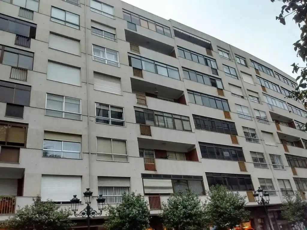 Oficina en venda a Avenida das Camelias