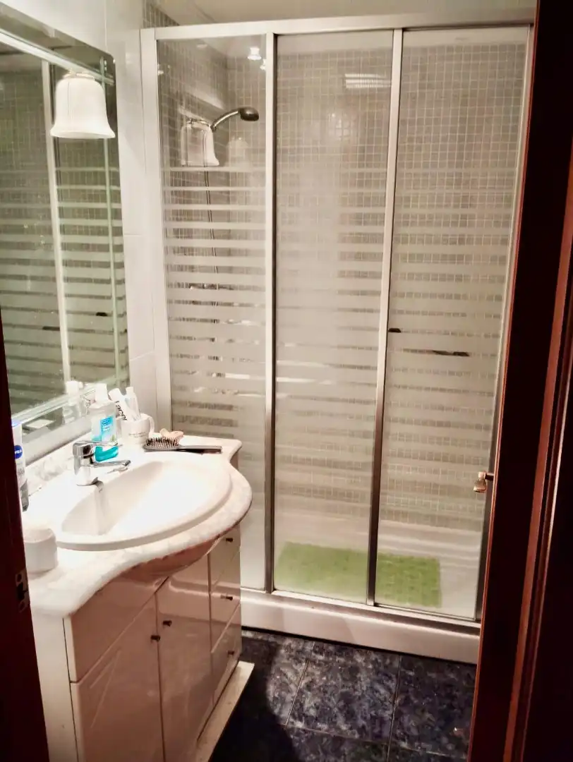 Baño de Piso en venta en Benetússer con Aire acondicionado, Amueblado y Balcón
